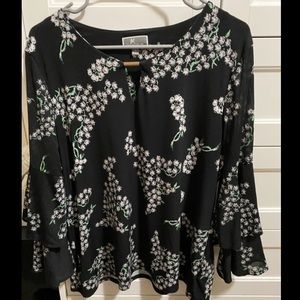 Quarter sleeve shirt